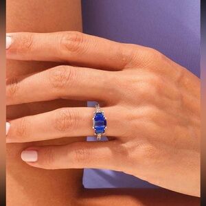 Luxe solid 925 sterling sliver blue cubic zirconia  ring